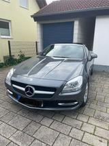 Mercedes-Benz SLK 200 - - gebrauchte Mercedes-Benz SLK 200 aus dem Jahr 2015
