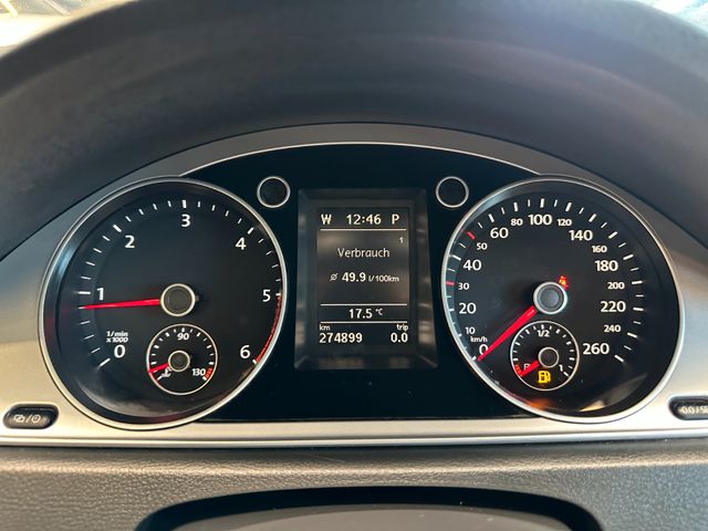 Volkswagen Passat *PANO*TEMPO*NAVI*PDC*AHK*