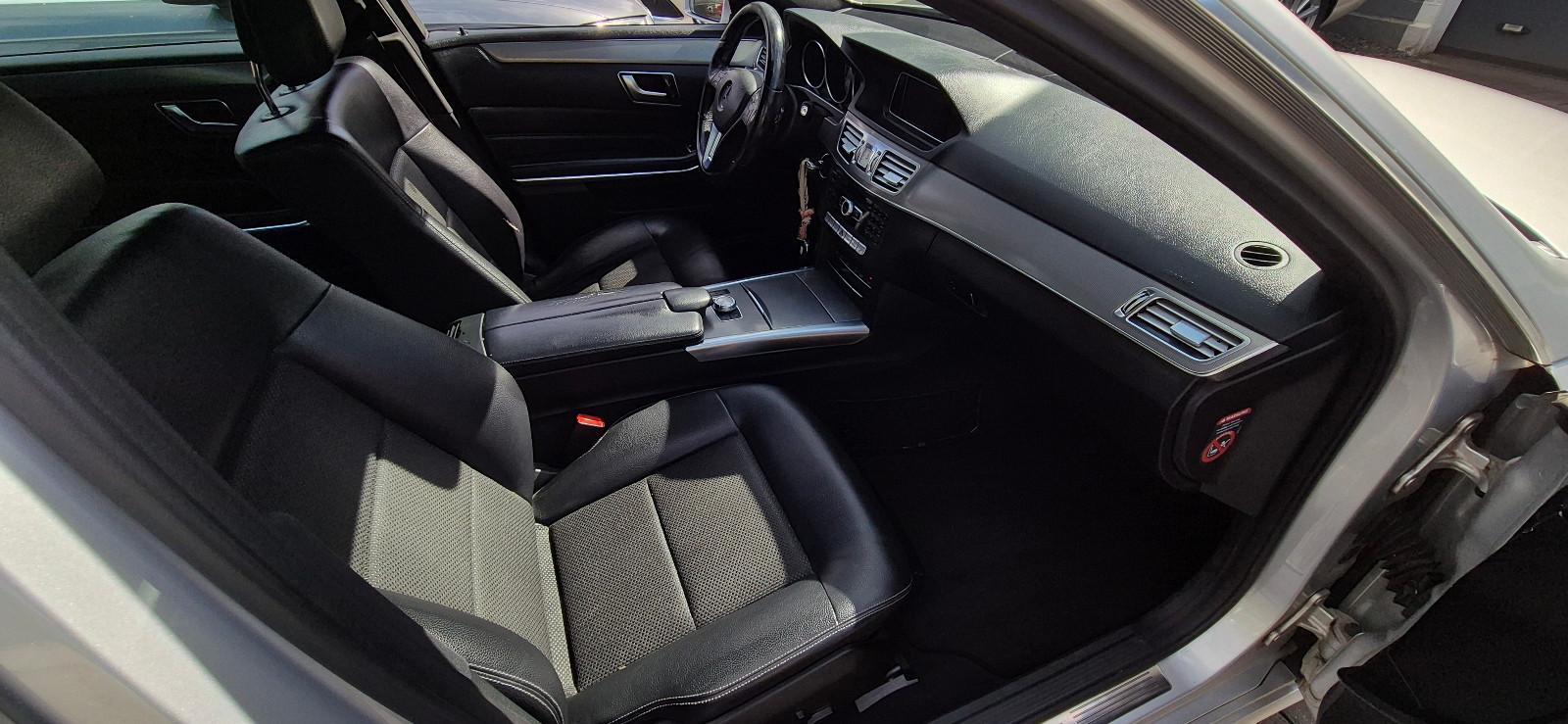 Mercedes-Benz E 220 T-Modell - Avantgarde - Standheizung - PDC