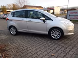 Ford B-MAX 1,6 Titanium Kamera SHZ Navi Teilleder MFL - Ford B-Max mit Benzin-Antrieb: Titanium
