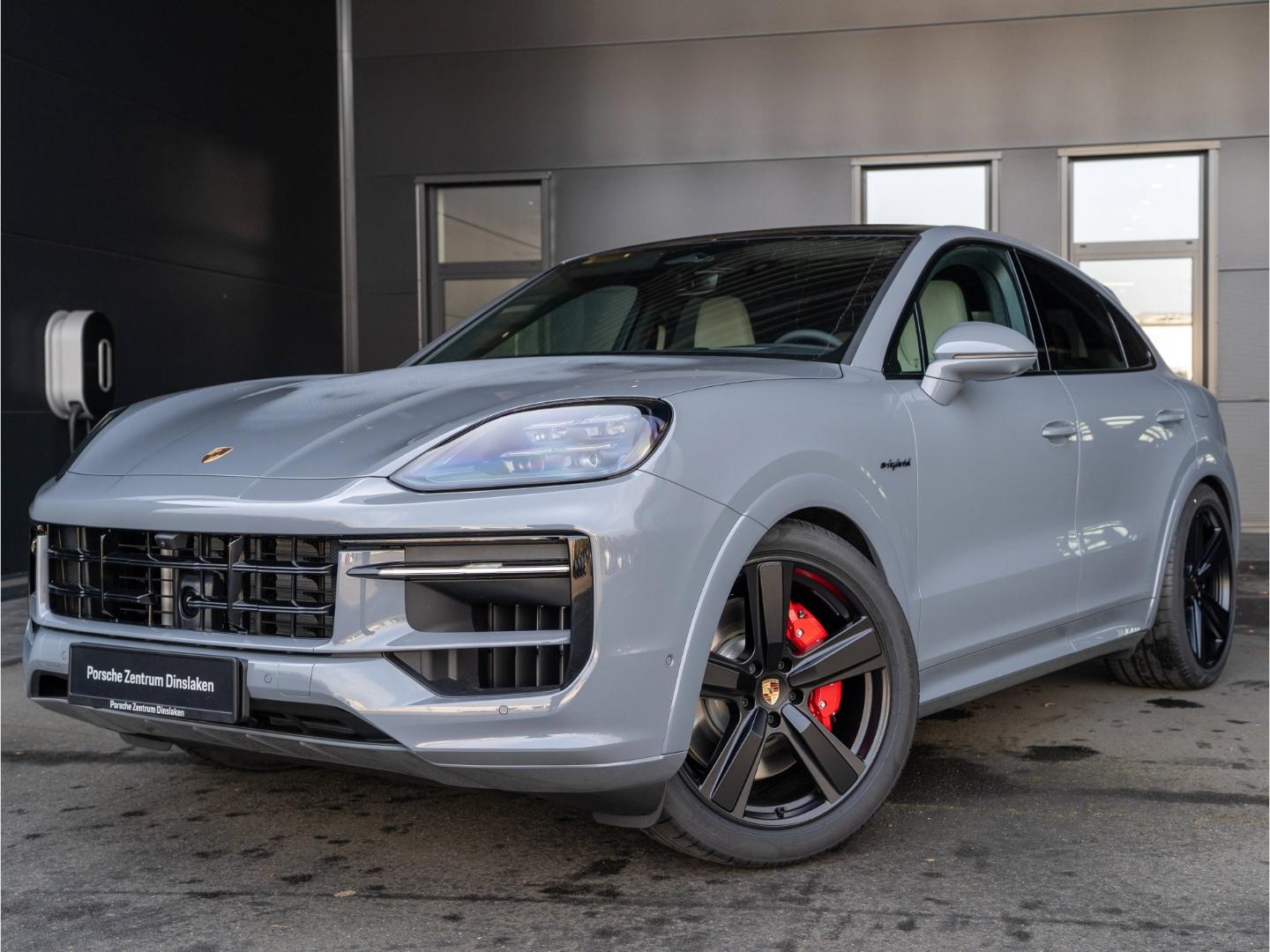 Porsche Cayenne S E-Hybrid Coupe Black Edition AHK HUD