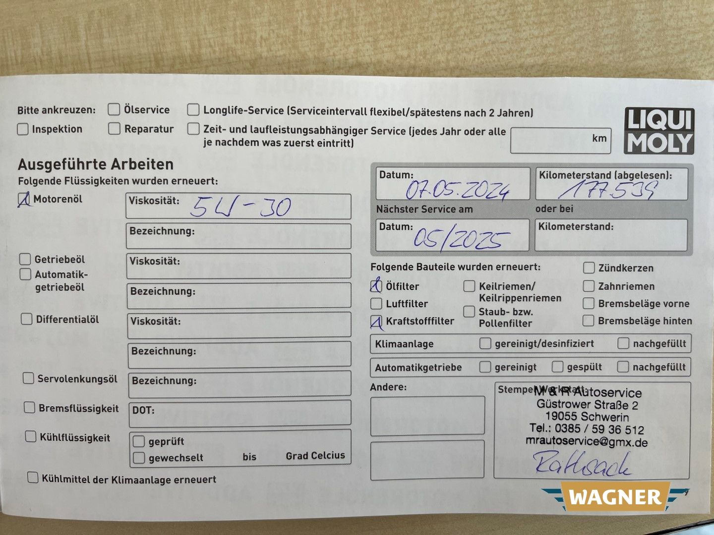 Fahrzeugabbildung BMW 320 d Sport Line Touring Klimaautomatik