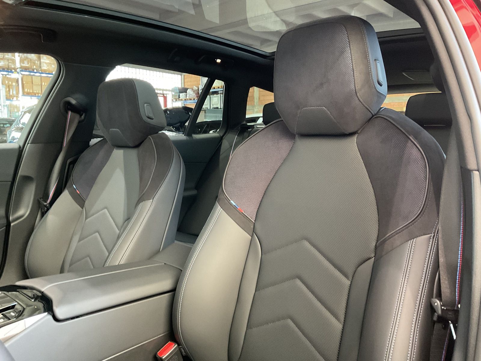 Fahrzeugabbildung BMW i5 M60 xDrive M Sportpaket pro, Sitzbelüftung vo