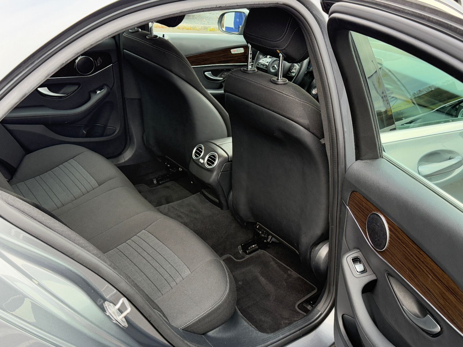 Fahrzeugabbildung Mercedes-Benz C 300de Limo Avantgarde Hybrid 9G DAB GRA Navi