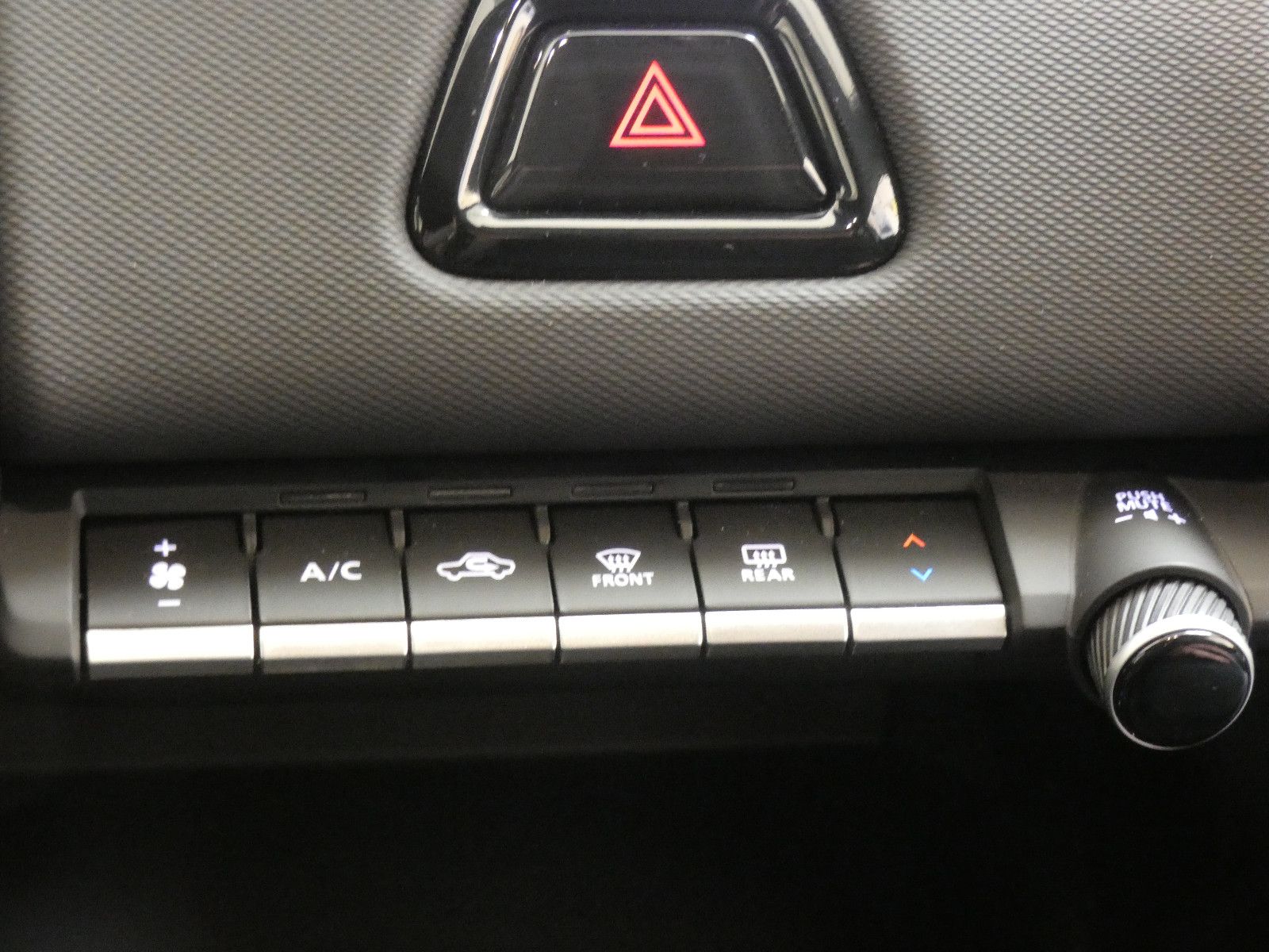 Suzuki e Vitara - Bild 22