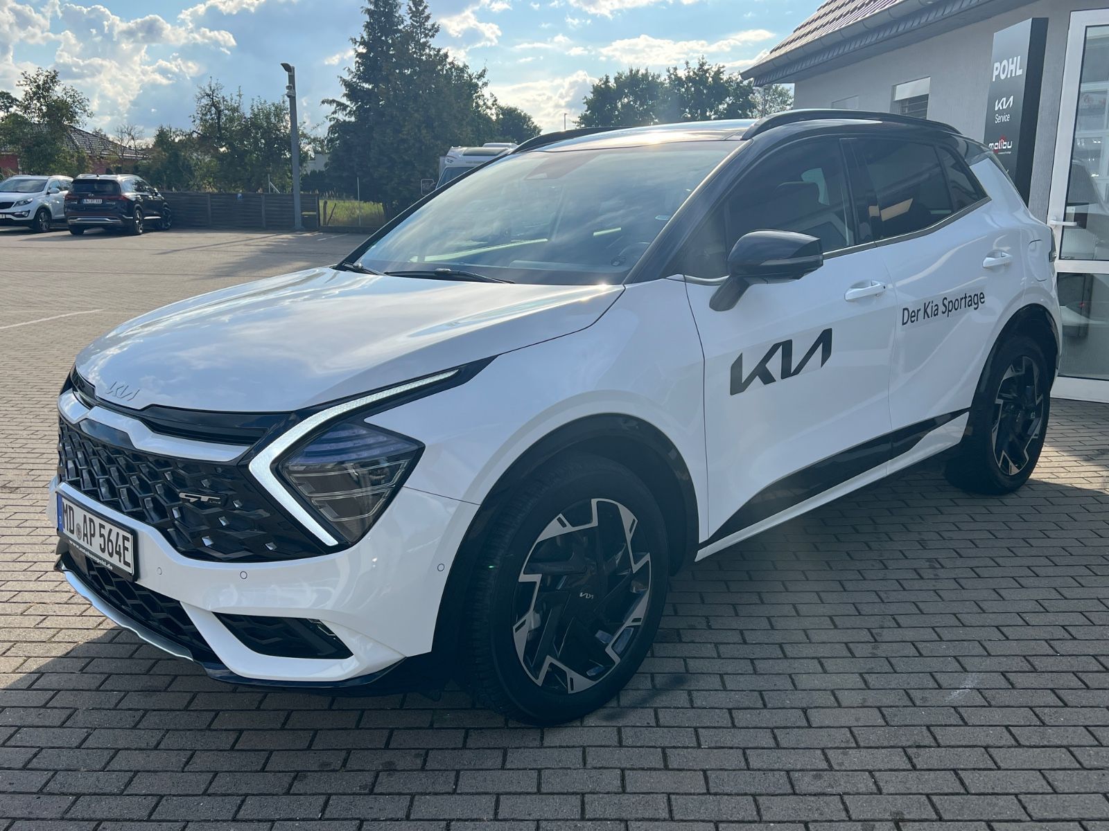 Fahrzeugabbildung Kia SPORTAGE 1.6T PHEV GTL SD GD DRIVE SOUND