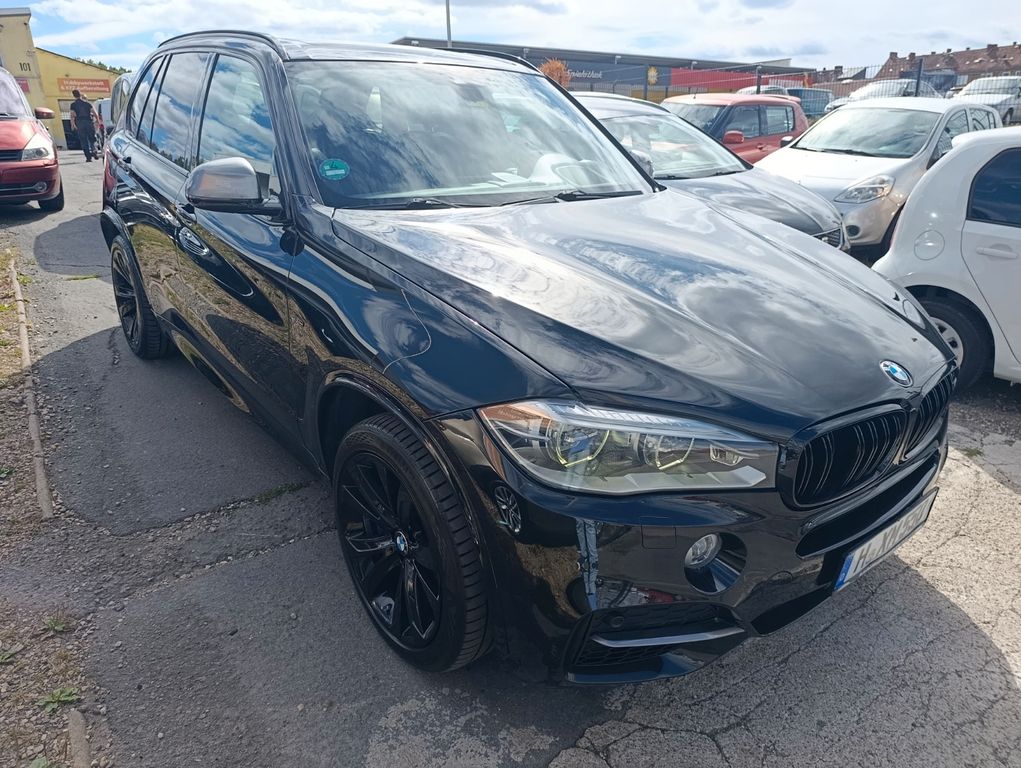 BMW X5 M50 *7 SITZER*VOLLAUSTATUNG*B&O*NIGHT VISION*