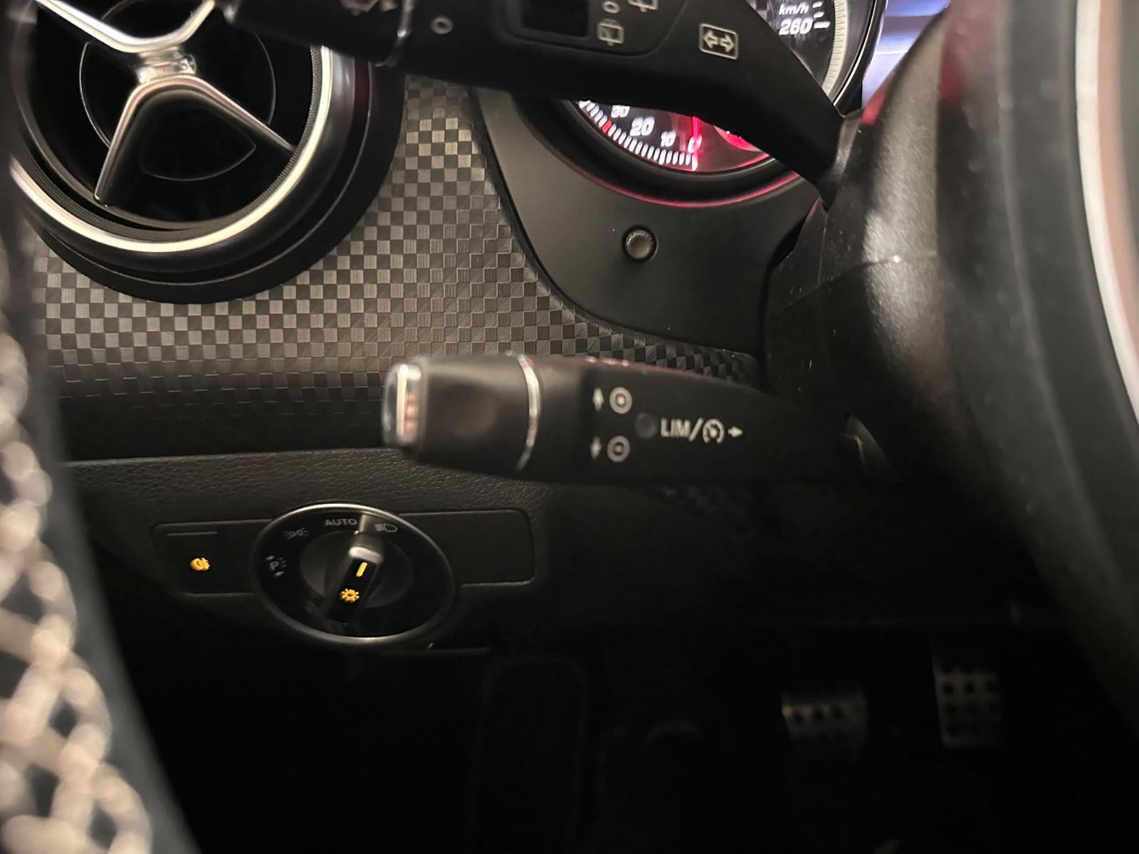 Mercedes-Benz A200 2015 — photo 20