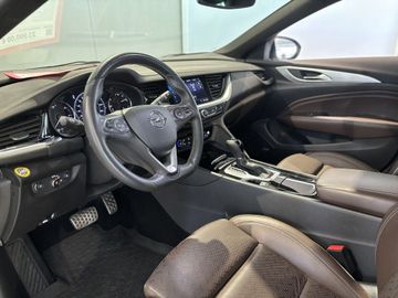 Fotografie des Opel Insignia Sports Tourer 2.0 Diesel 4x4 AT Ultimat
