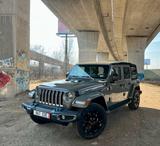 Jeep Wrangler  Hybrid Sahara   - Jeep Wrangler Sahara mit Hybrid-Antrieb (Benzin/Elektro)