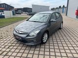 Hyundai i30 1.6 CRDi *NUR 44800 KM*1 HAND* - Hyundai i30 mit Diesel-Antrieb: Limousine, 1.4
