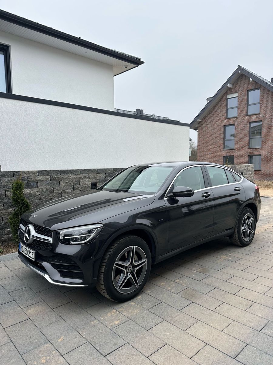 MERCEDES-BENZ GLC 300 GLC -Klasse Coupe GLC 300 e 4Matic
