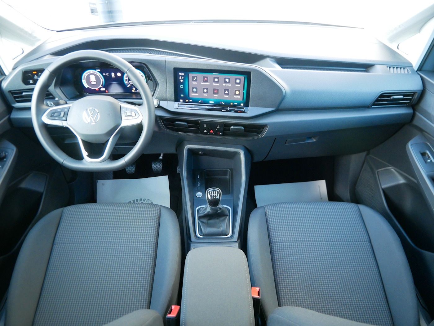 Fahrzeugabbildung Volkswagen Caddy 2.0 TDI Maxi 7-Sitzer Kamera SHZ Klimaauto