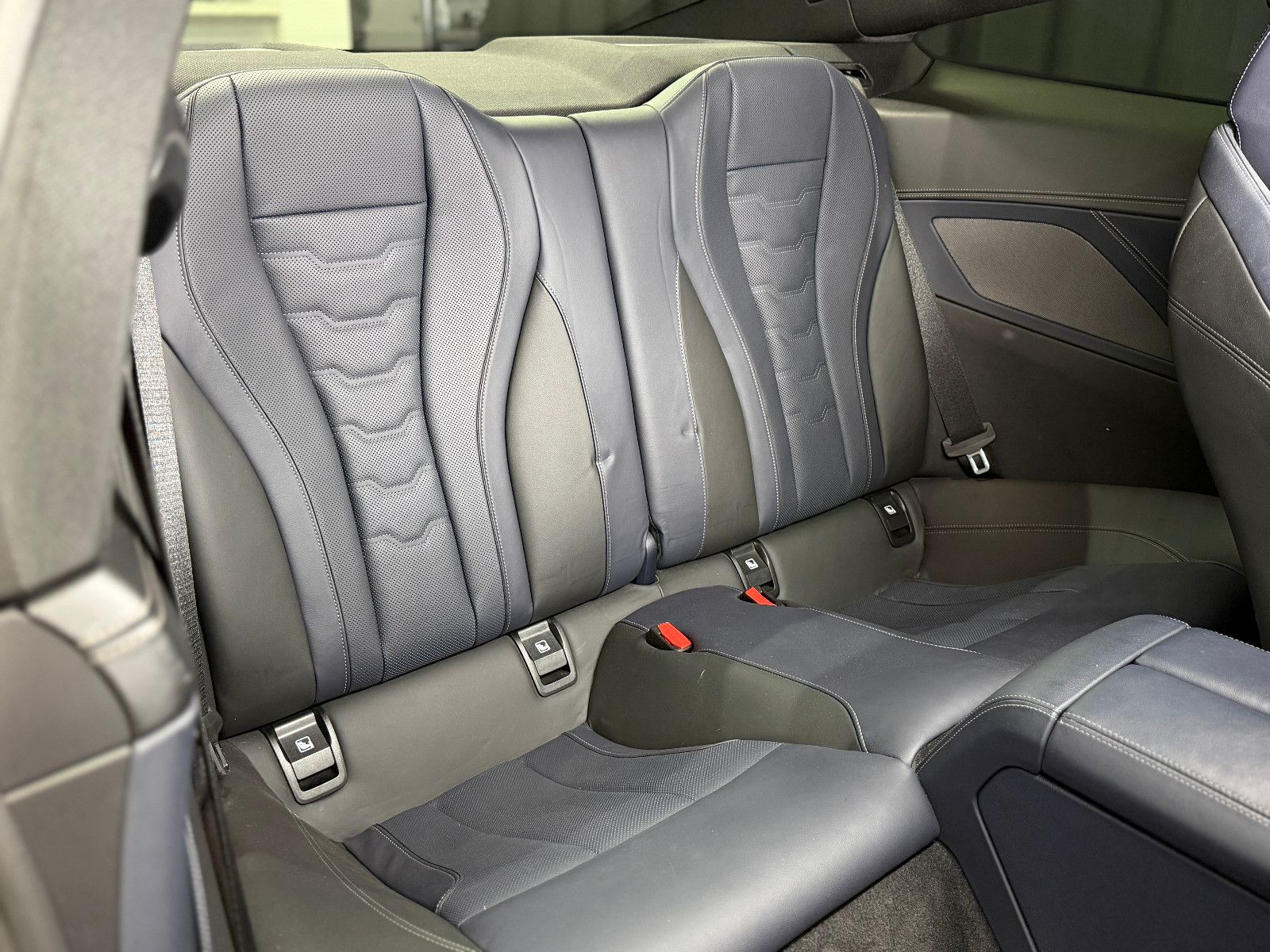 Fahrzeugabbildung BMW 840i xDrive M Sport|INDIVIDUAL|LASER|360|HUD