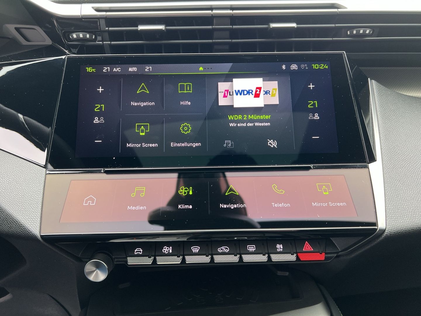 Fahrzeugabbildung Peugeot 308 1.2 SW GT PureTech 130 EAT8 Panorama Navi