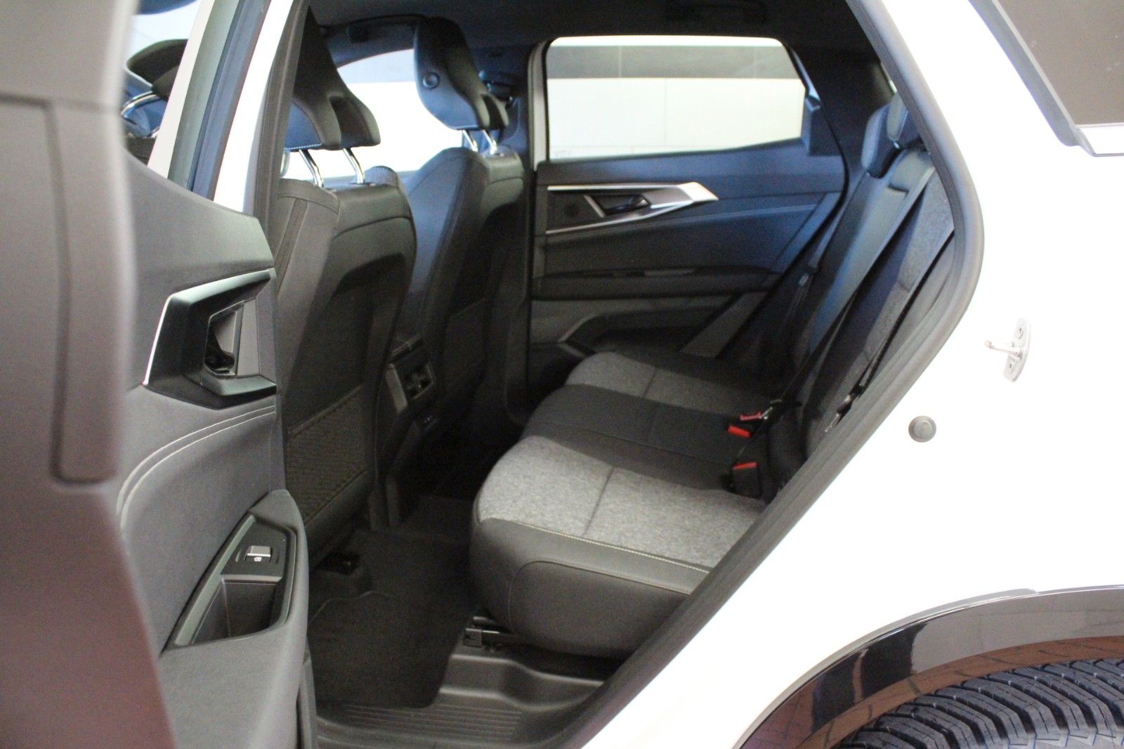 Fahrzeugabbildung Renault Austral Mild Hybrid 160 Techno *Allwetterreifen*