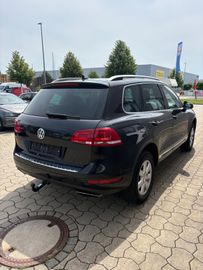 Volkswagen Touareg - 5