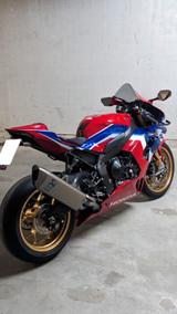 Honda CBR1000RR-R SP Fireblade SC82 + 3 Jahre Garantie
