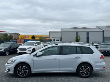 Volkswagen Golf - 1