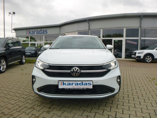 Fahrzeugabbildung Volkswagen Taigo 1,0 TSI Life >AUT/AHK/NAV/LED/Sitzheiz/PDC