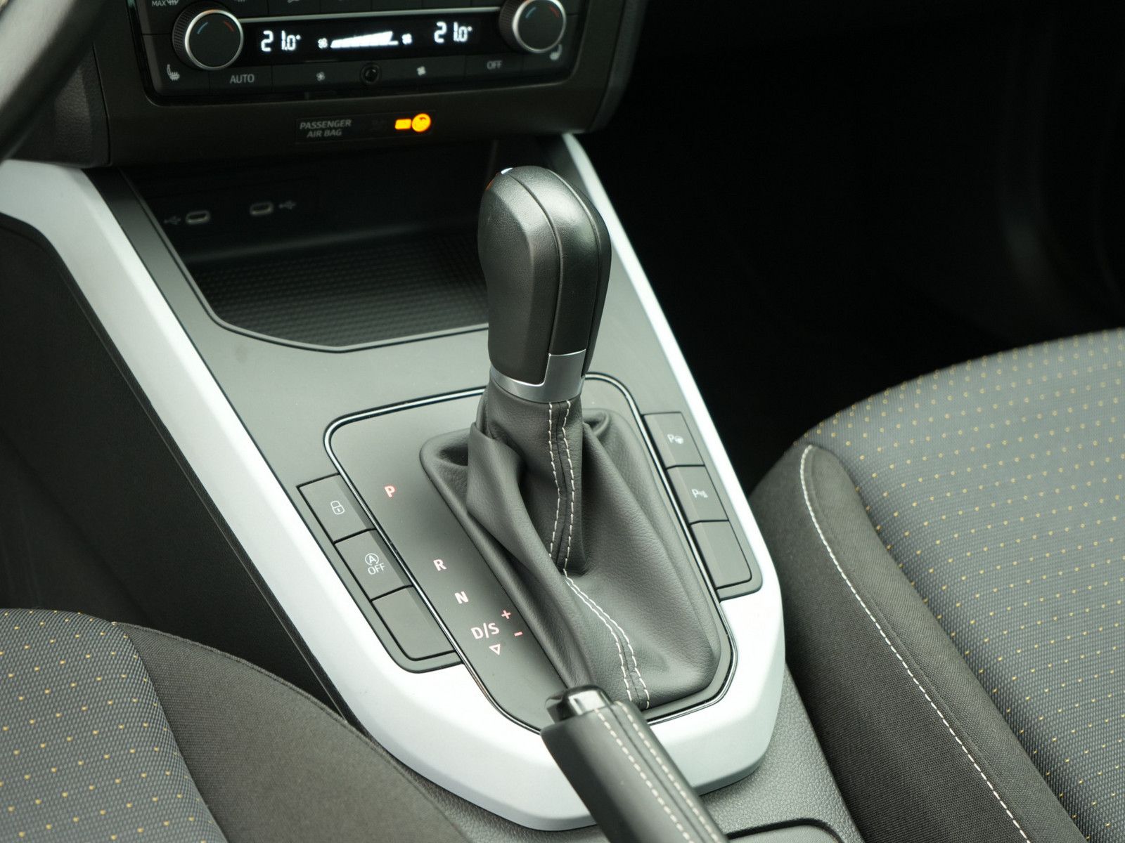 Seat Arona - Bild 11