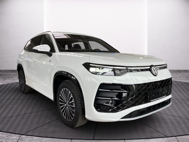 Fahrzeugabbildung Volkswagen TAYRON 2.0 TDI DSG 4Motion R-Line PANO HARMAN DA