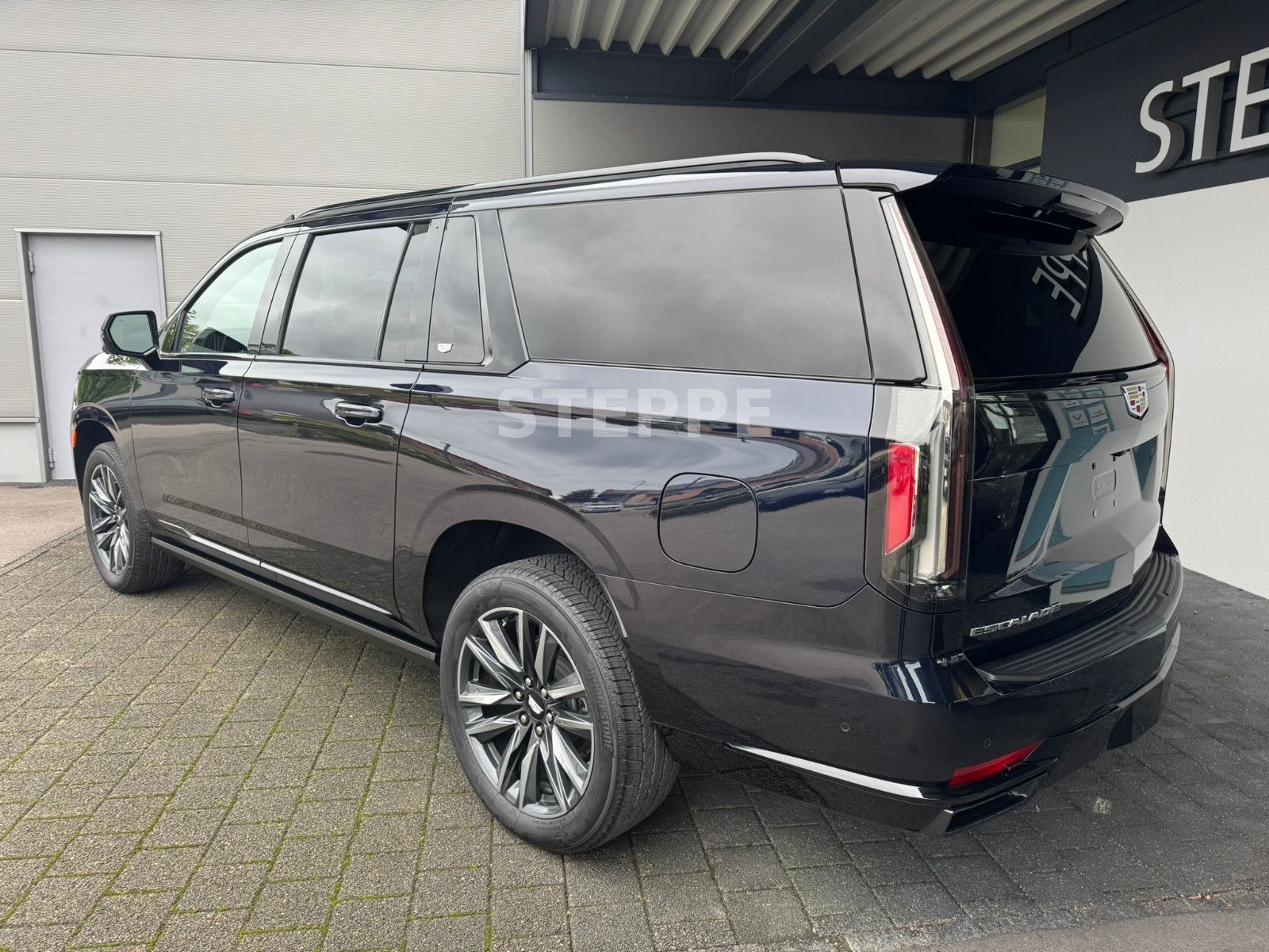 Cadillac Escalade 6.2 V8 ESV Sport Platinum EU-Navi AHK