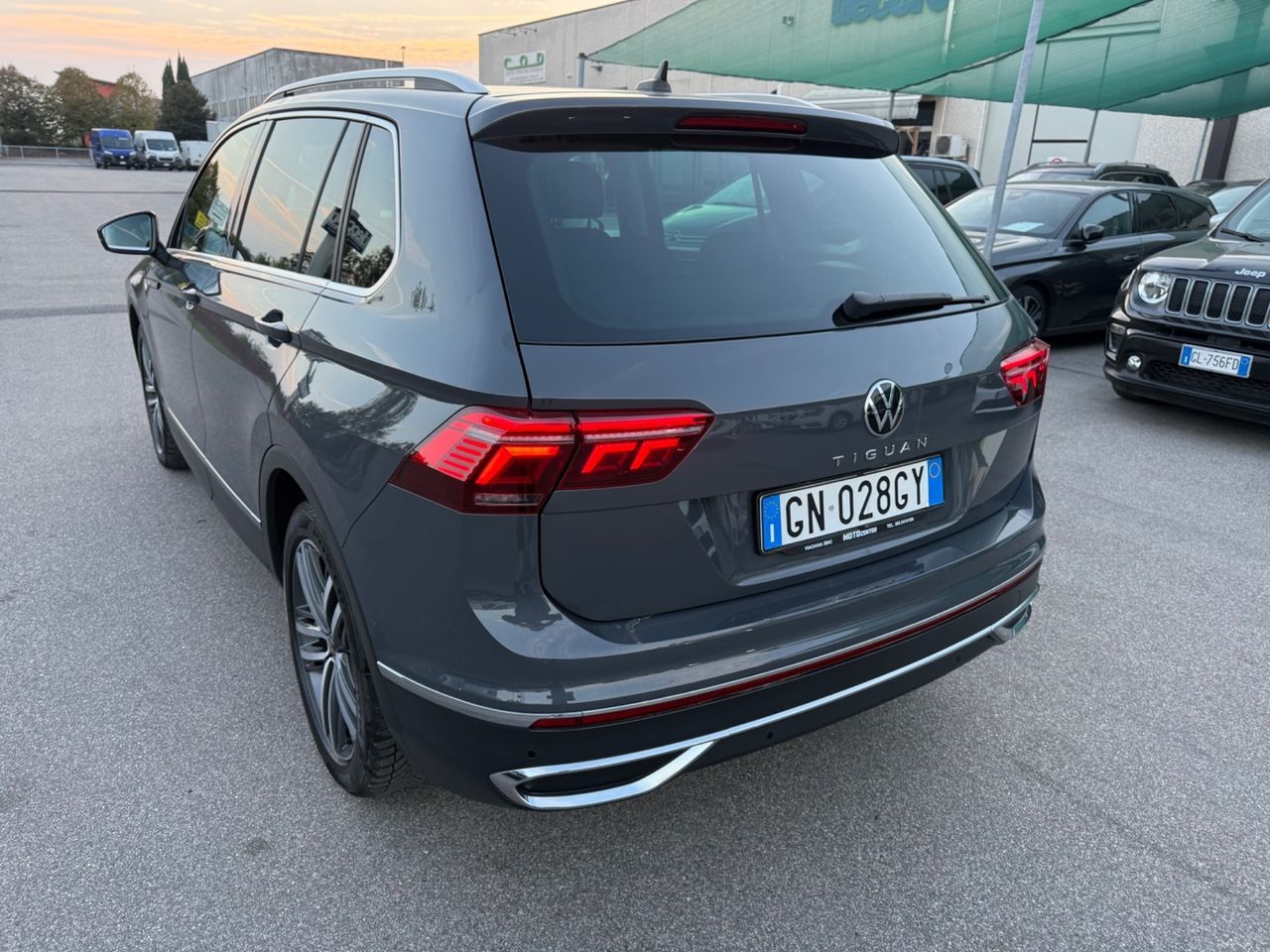 Volkswagen Tiguan 2.0 TDI 150 CV SCR DSG Eleganc imagem 3