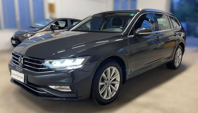 Volkswagen VOLKSWAGEN Passat Variant 2.0 TDI SCR EVO DSG Bu