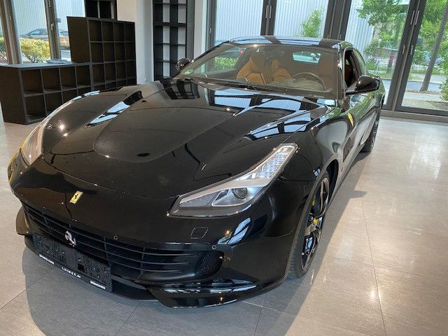 Fahrzeugabbildung Ferrari GTC4Lusso*LIFT*Folie*Pass-Display*7Jahre Mainten