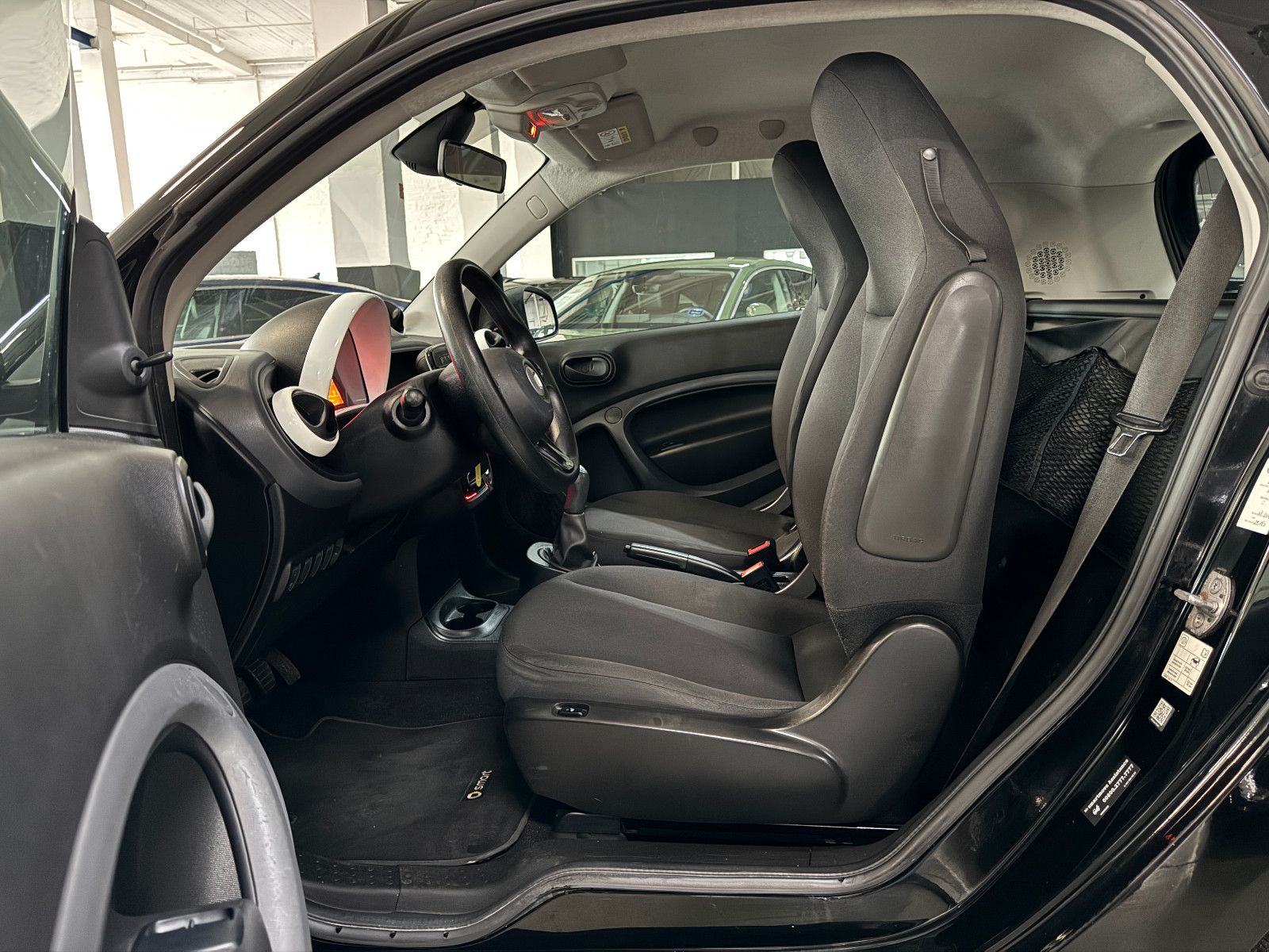 Fahrzeugabbildung Smart ForTwo Coupe 52 KW FACELIFT TEMPOMAT KLIMA SHZT