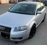 Audi A3 8P 1.6 Benzin 194.389km TÜV 01/26 Silber - Audi A3 aus 2003: 2.0
