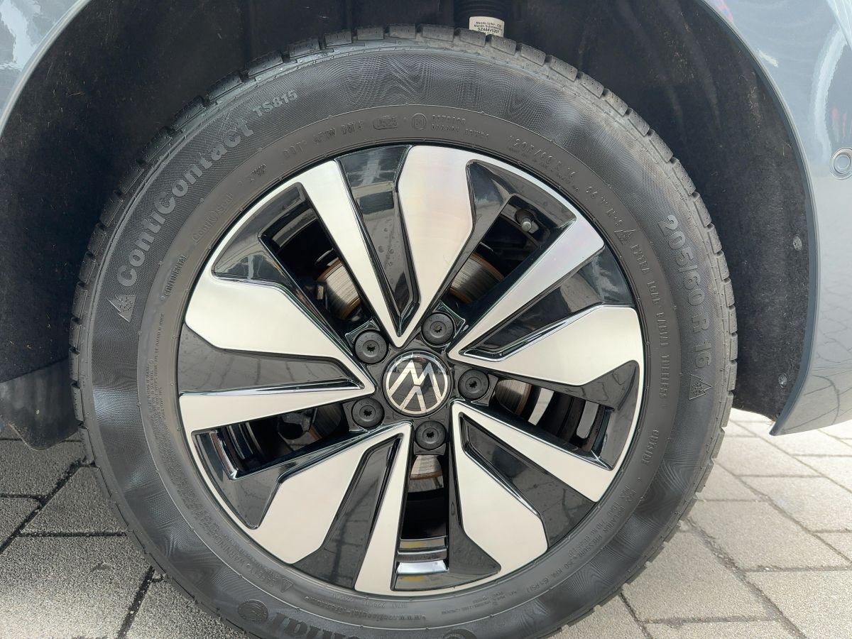 Volkswagen Touran - Bild 15