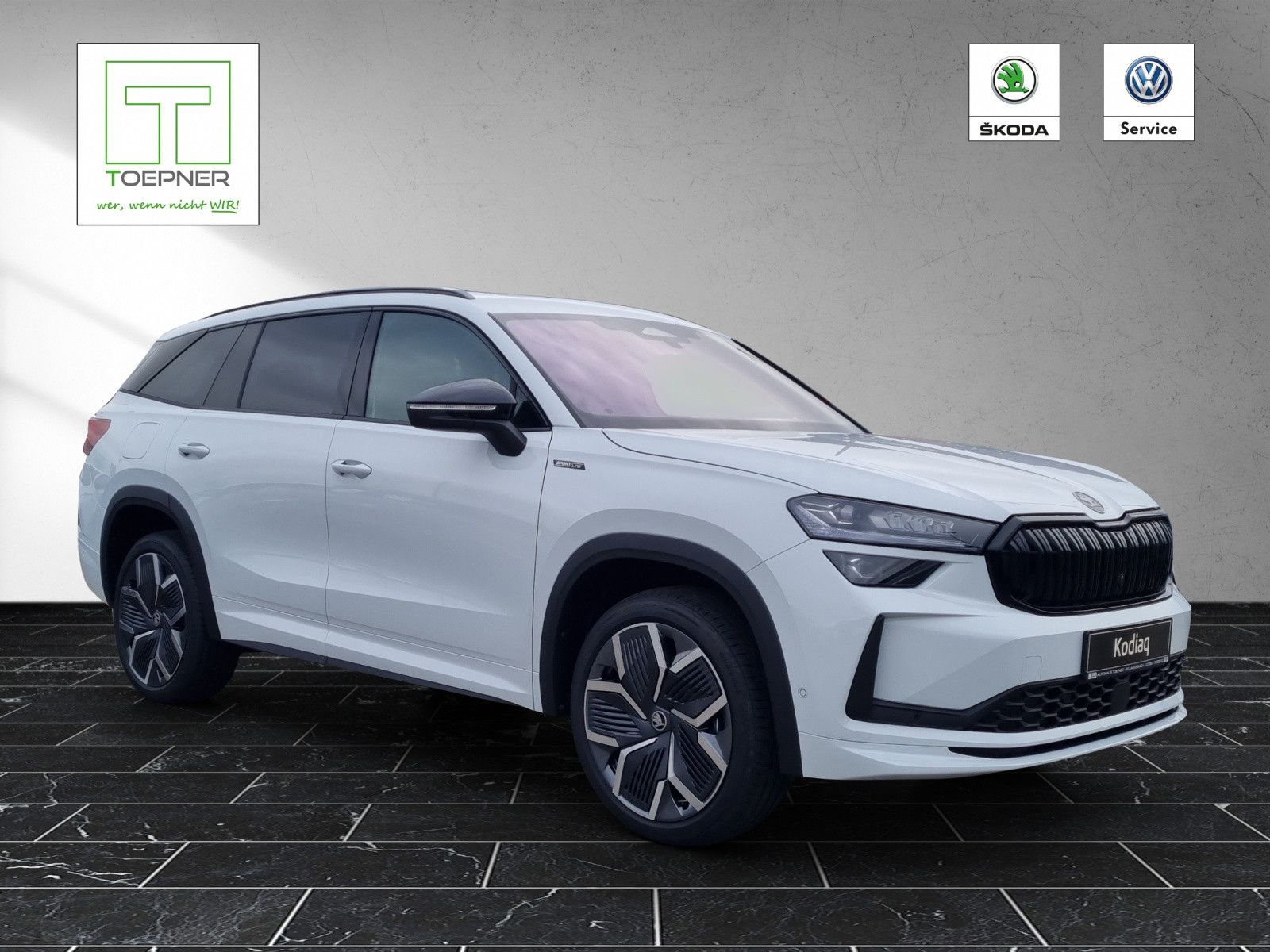 Fahrzeugabbildung SKODA Kodiaq Sportline 2.0 TDI DSG PANO AHK Licht-Info