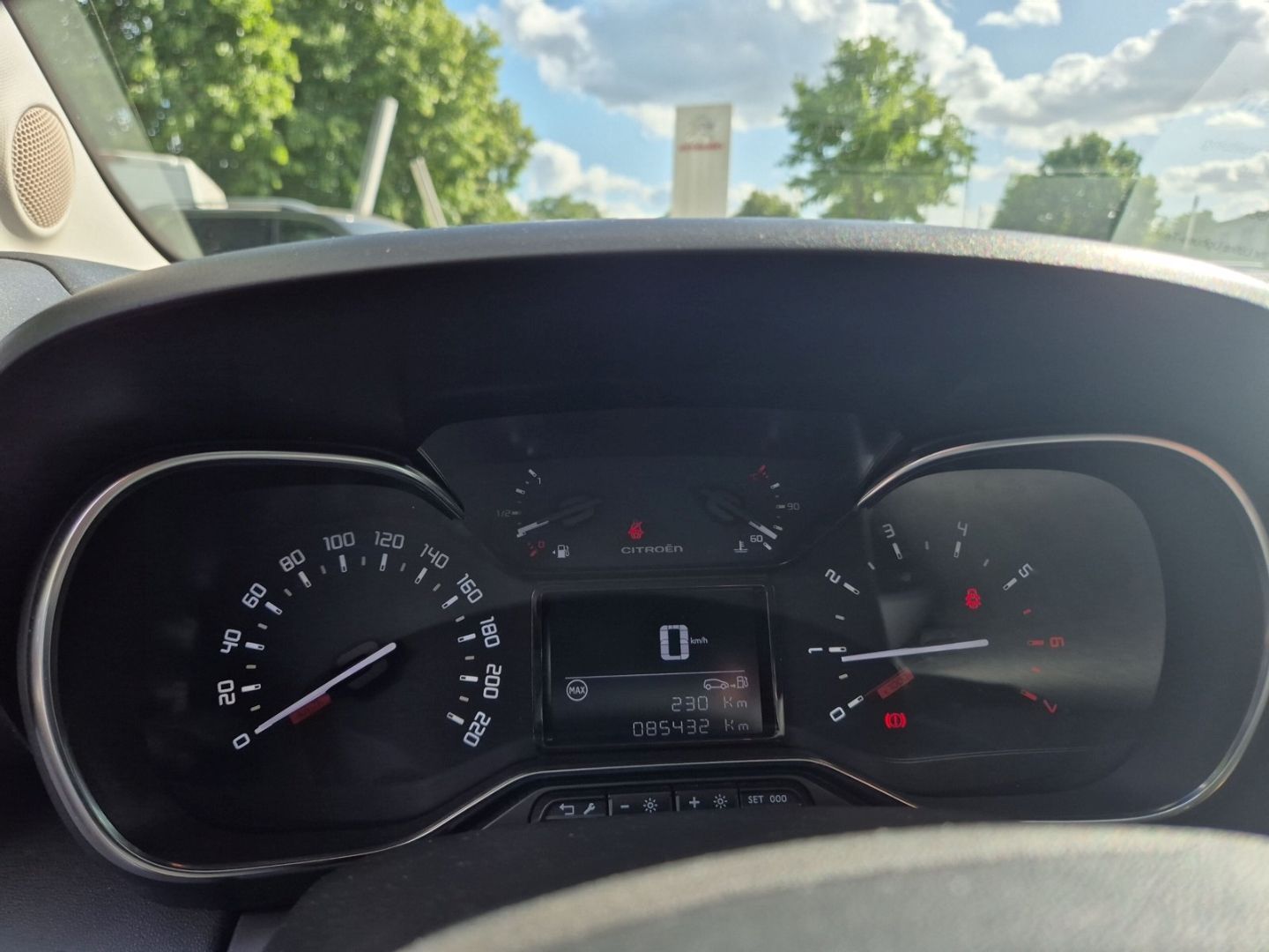 Fahrzeugabbildung Citroën C3 Aircross Feel 1.2 Puretech 110 Spurhalteass.