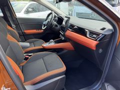 Fahrzeugabbildung Captur Intens 1.6 E-TECH Plug-in Hybrid Bose/gro