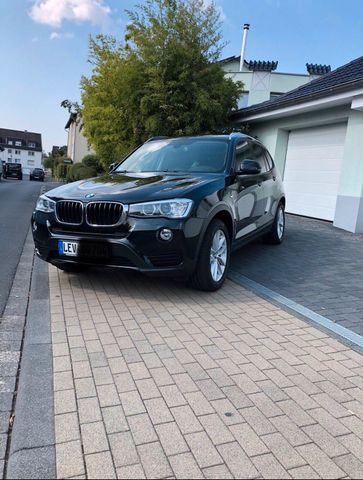 BMW Bmw X3 Facelift Mit Pano/ Anhängerkupplung...