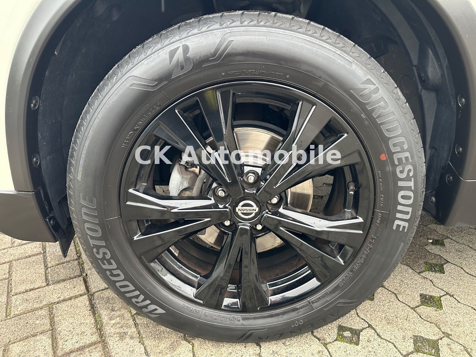 Fahrzeugabbildung Nissan X-Trail N-Design 1.3 DIG-T/Navi/Pano/LED/360°Kam