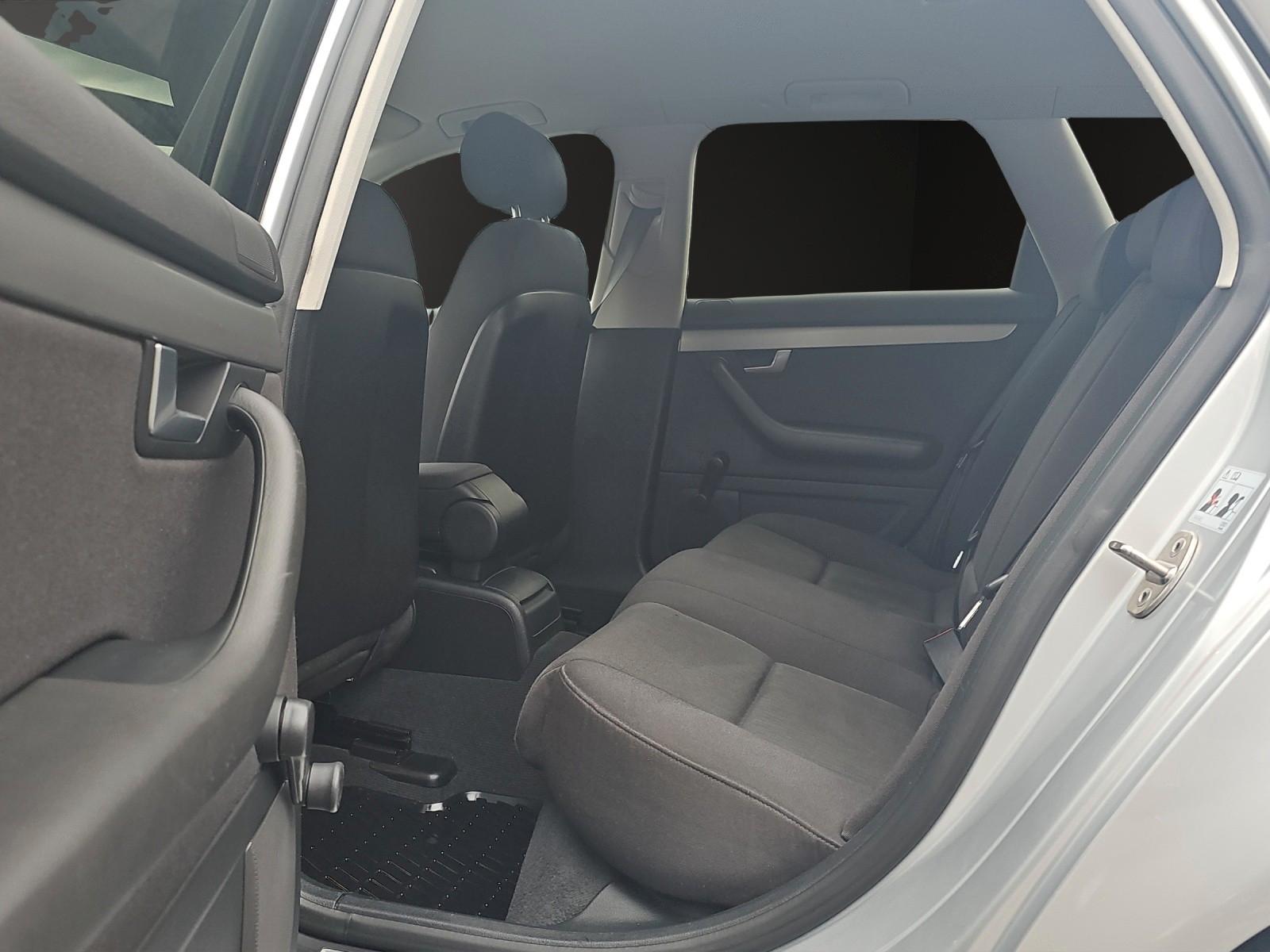 Audi A4 2006 — photo 20