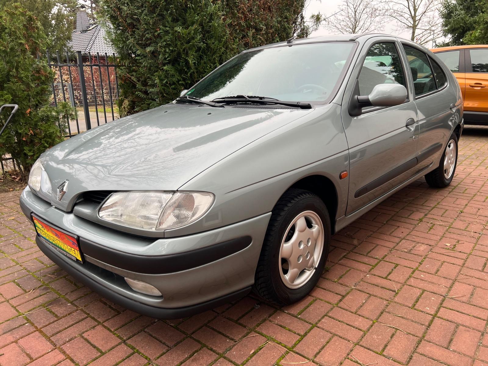 Renault Megane 1,6 mit Original 50000km