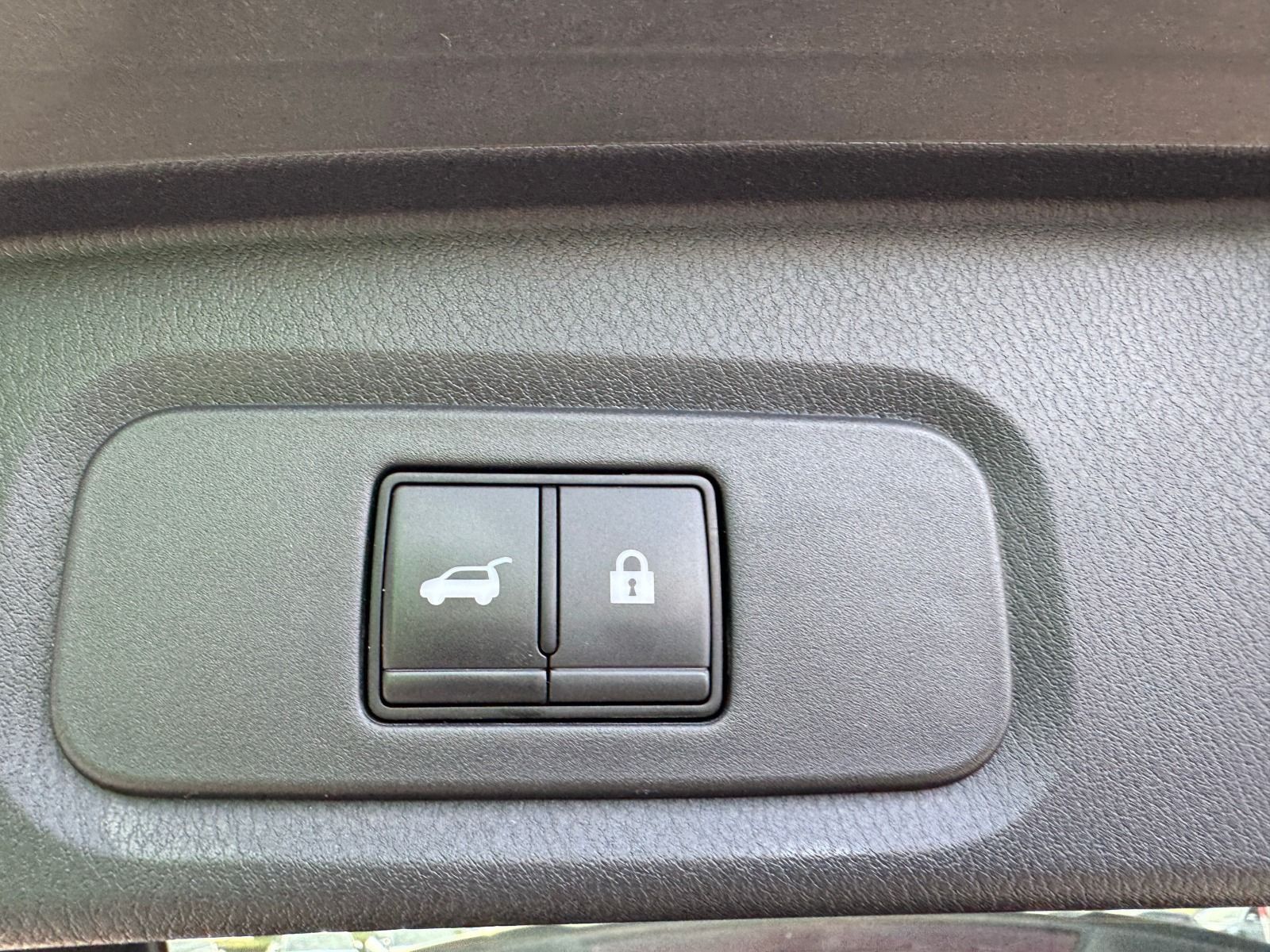 Fahrzeugabbildung Nissan Qashqai 1.5 VC-T N-Connecta*360°Cam*NAVI*eHeck