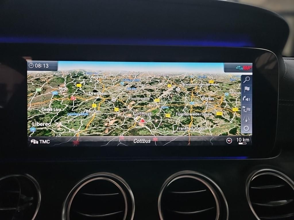 Fahrzeugabbildung Mercedes-Benz E 450 4M AMG Pano ACC Comand LED 360°