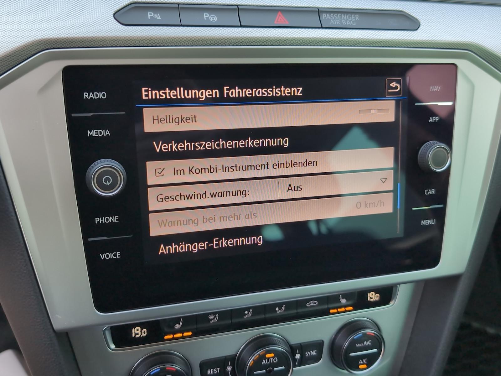 Volkswagen Passat Variant Comfortline *LED*AHK*ACC*Assist+*