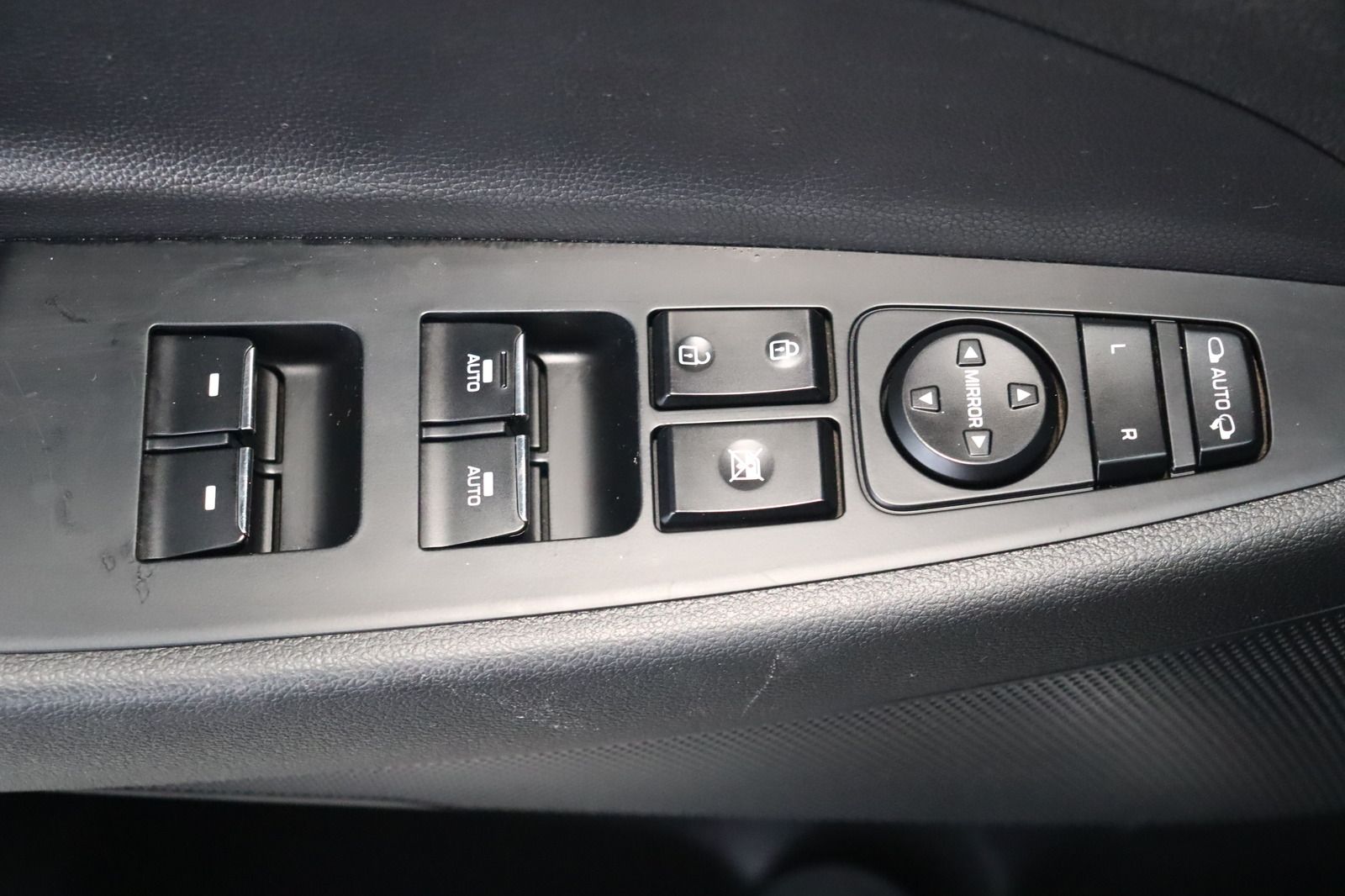 Fahrzeugabbildung Hyundai Tucson 1.6 GDI