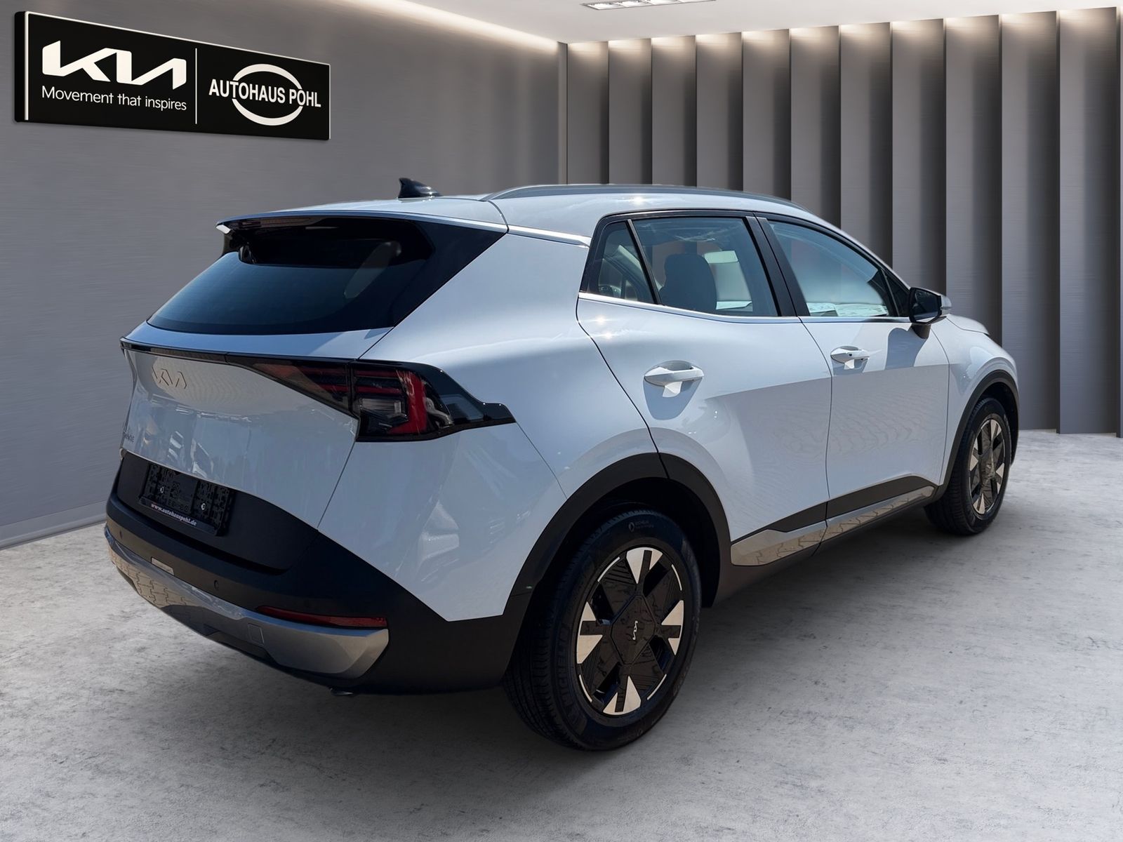 Fahrzeugabbildung Kia SPORTAGE 1.6T 2WD VIS STD Faceflift