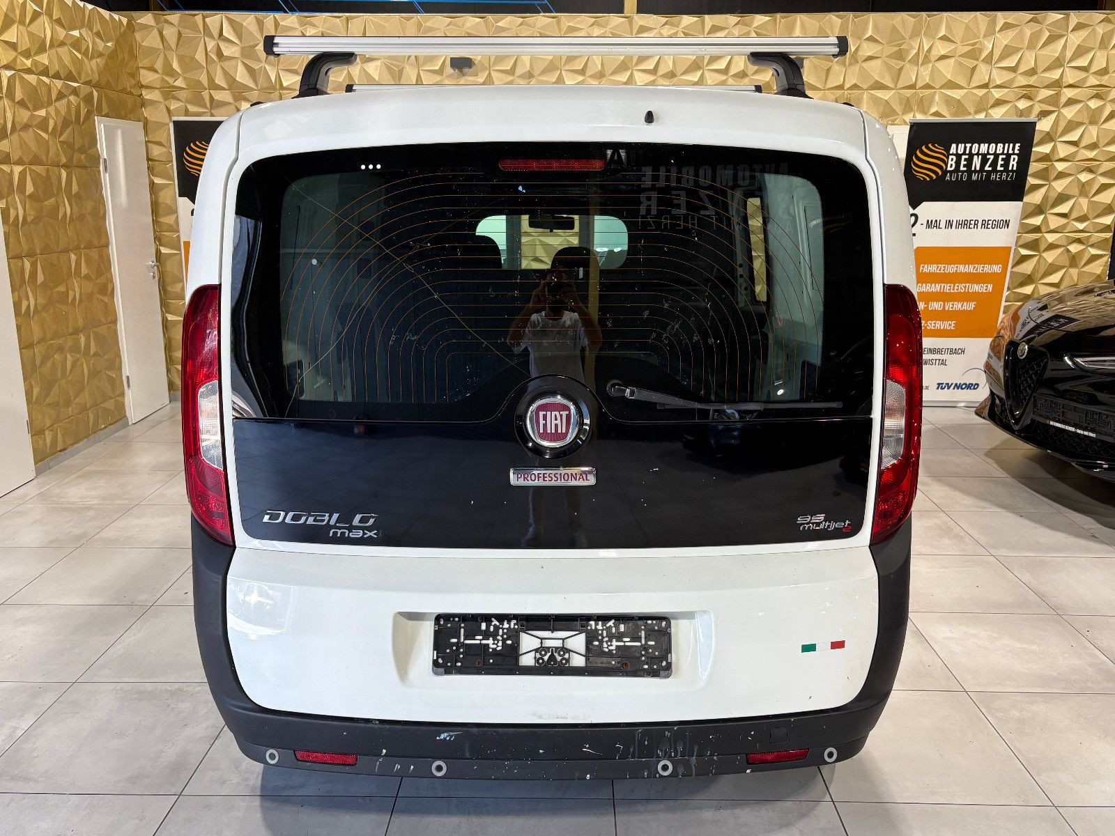 Fahrzeugabbildung Fiat Doblo Doblò SX Maxi Kasten/3-SITZ/PDC/BLUETOOTH/