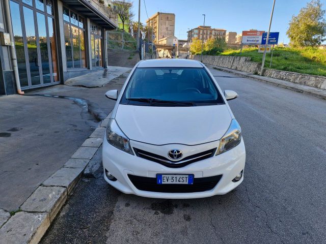 Toyota Yaris 1.4 D-4D 5 porte Lounge