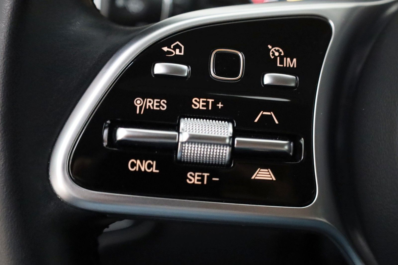 Fahrzeugabbildung Mercedes-Benz GLC 200 d,Leder,Navi,LED,SH,Kamera,ACC