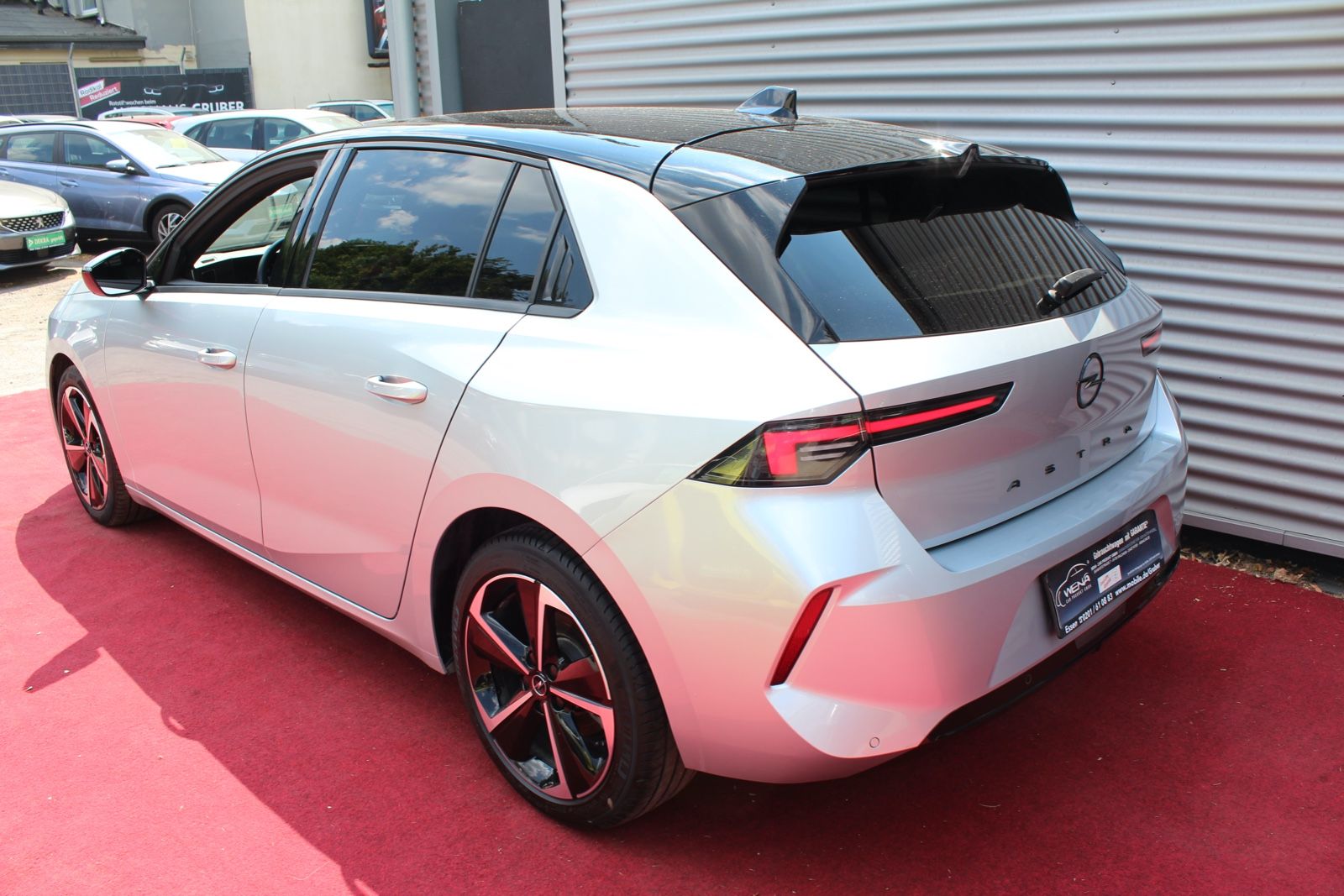 Opel ASTRA L 1.2 130 GS KLIMA NAVI KAMERA SITZHEIZUNG imagem 3