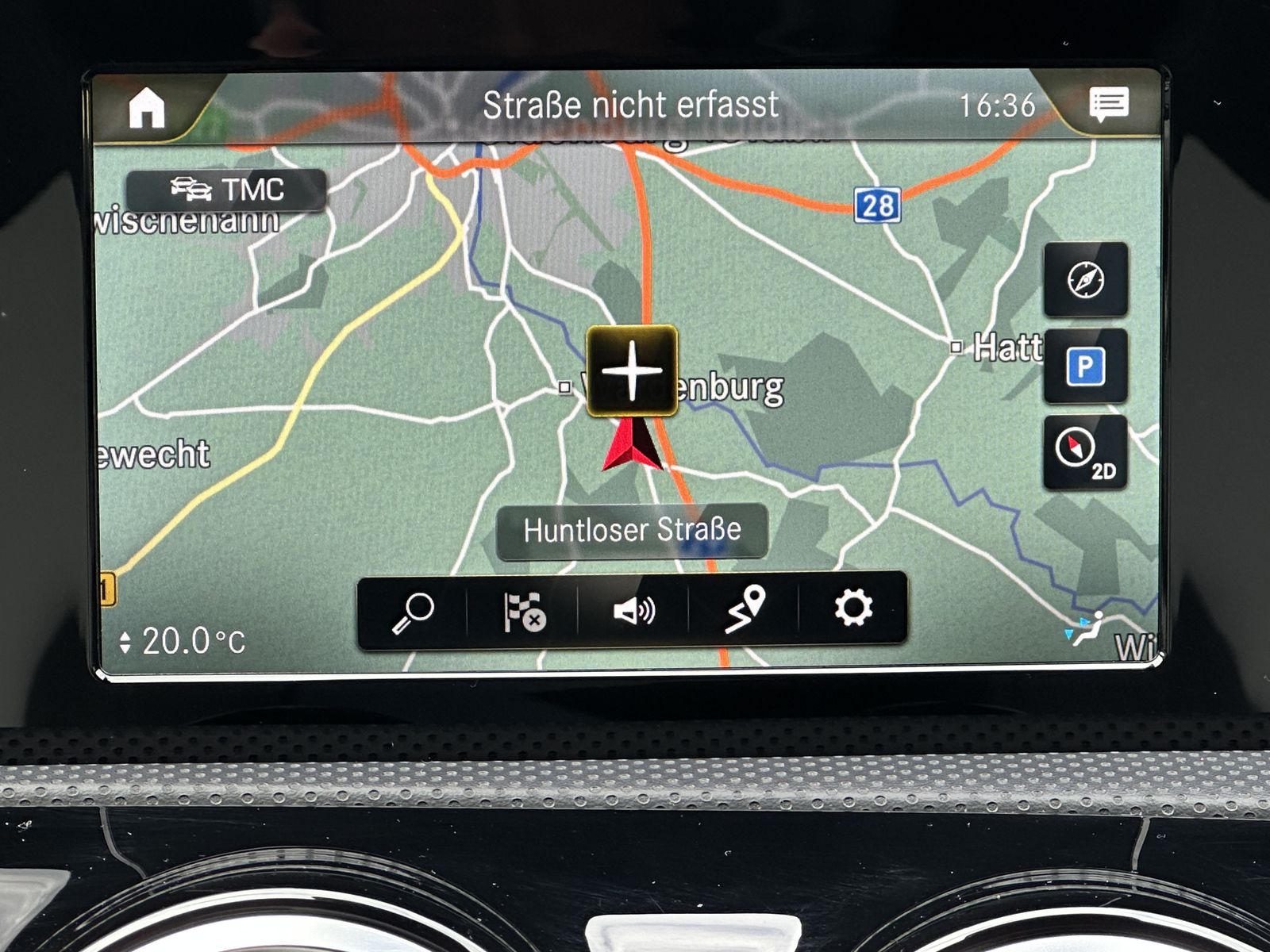 Fahrzeugabbildung Mercedes-Benz A 200 AMG Line NAV+LED+KAMERA+PANORAMA+WIDESCREE
